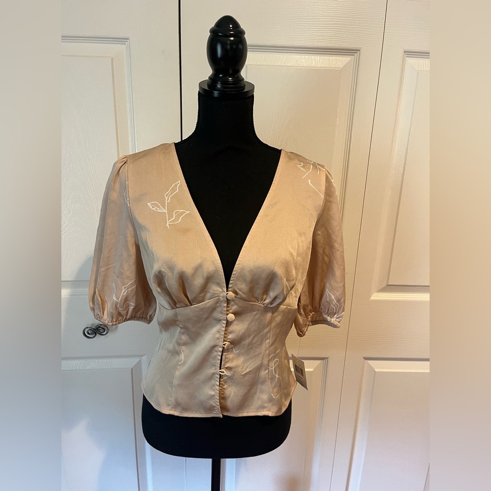 Finders keepers crop blouse